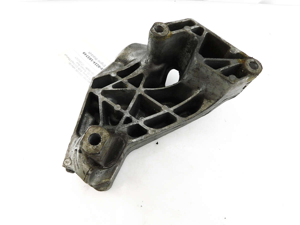 Engine Bracket 1