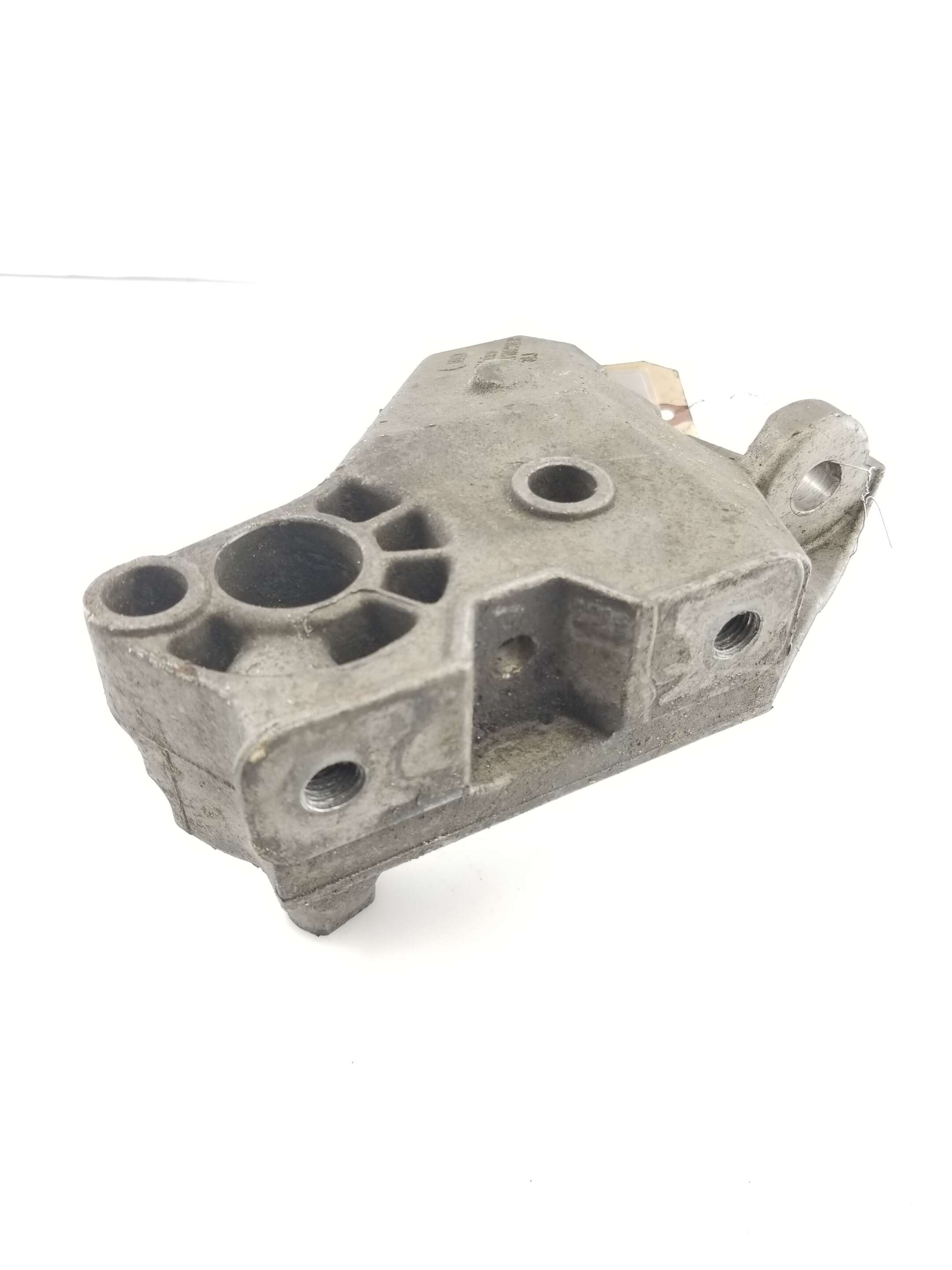 Engine Bracket 1