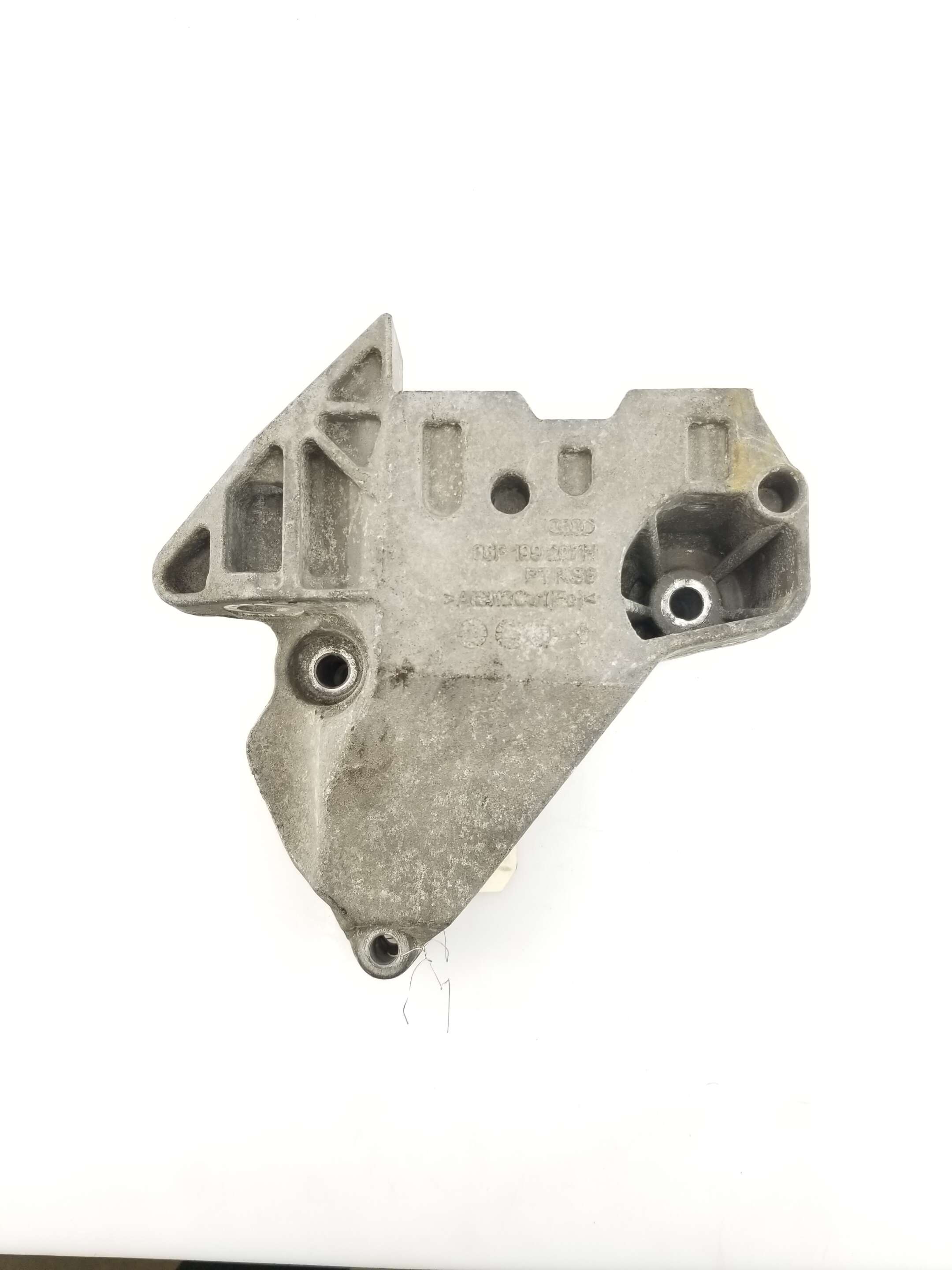 Engine Bracket 1