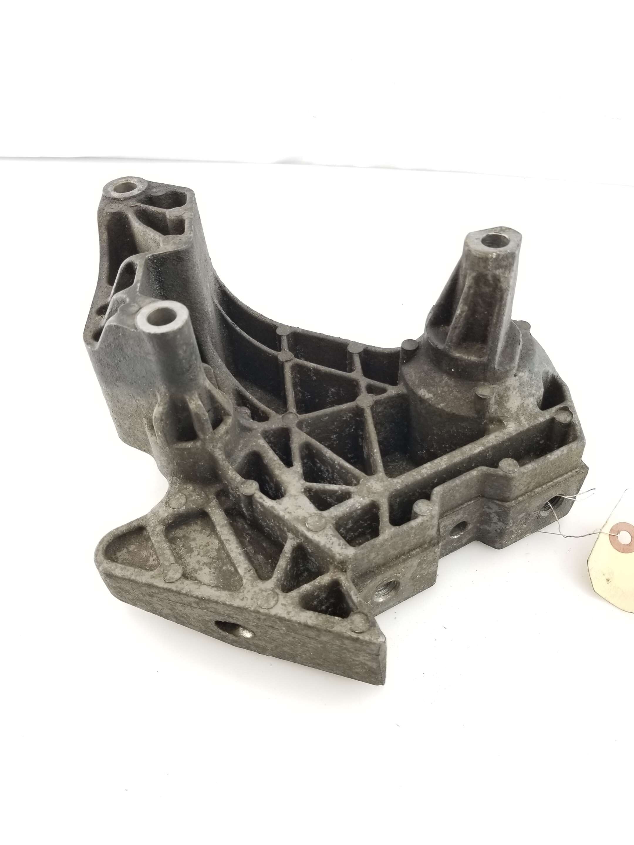 Engine Bracket 1