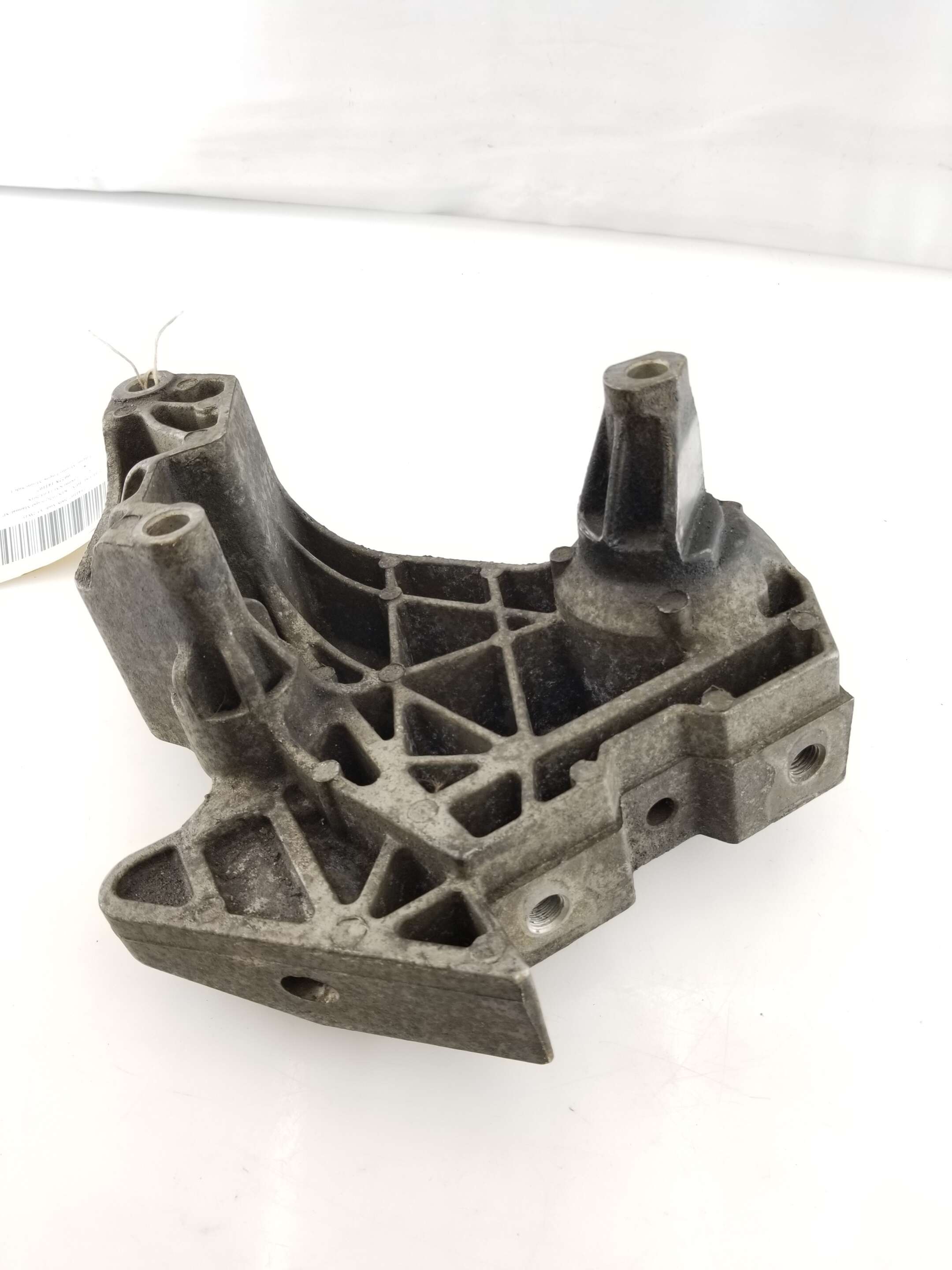Engine Mount Side 1