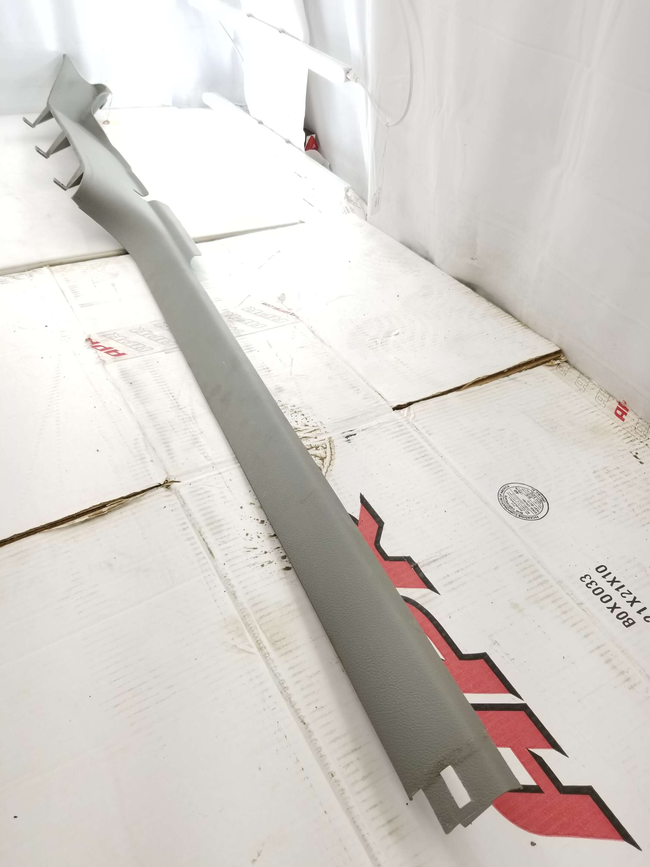 Lower Door Sill Trim RF