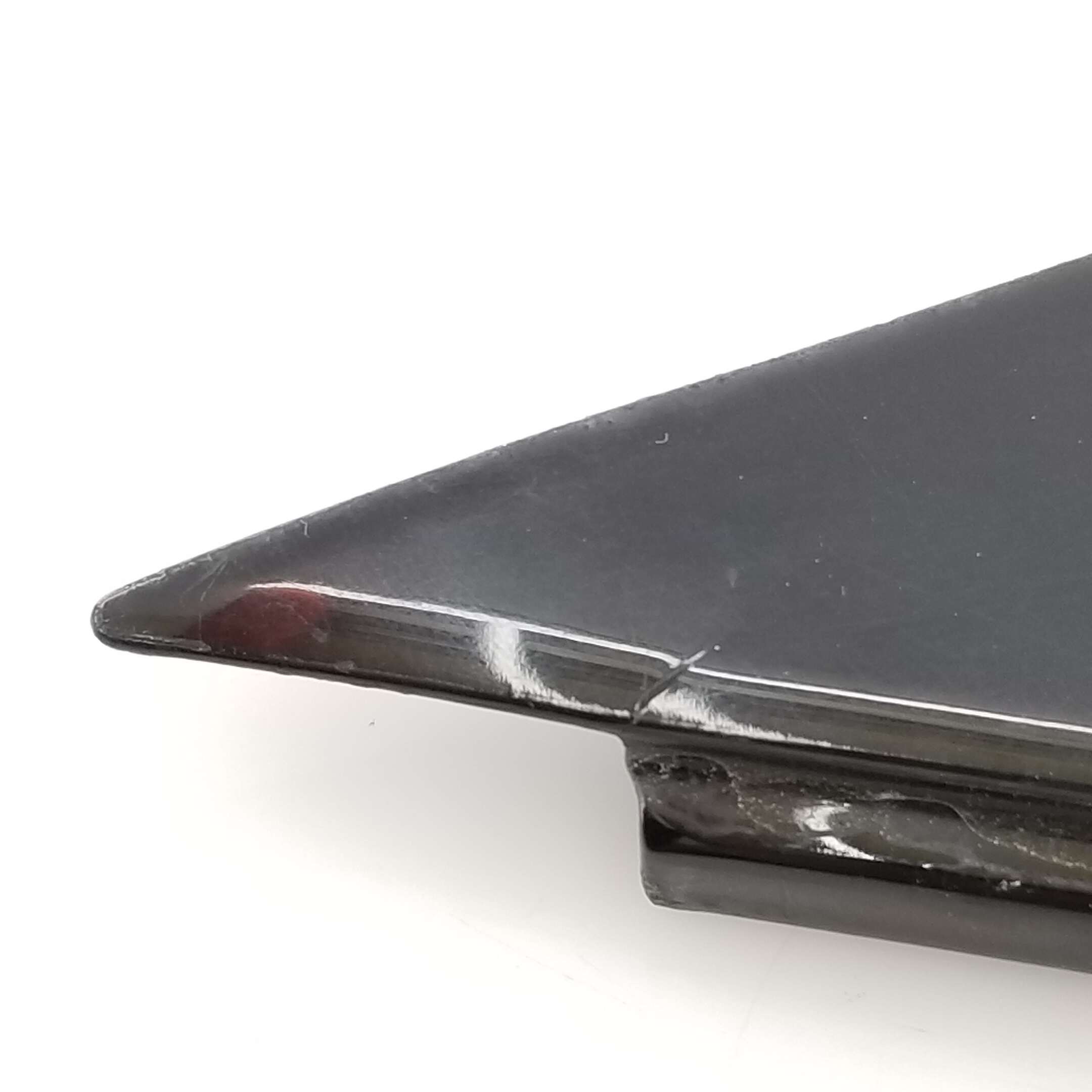 Quarter Glass Trim RR