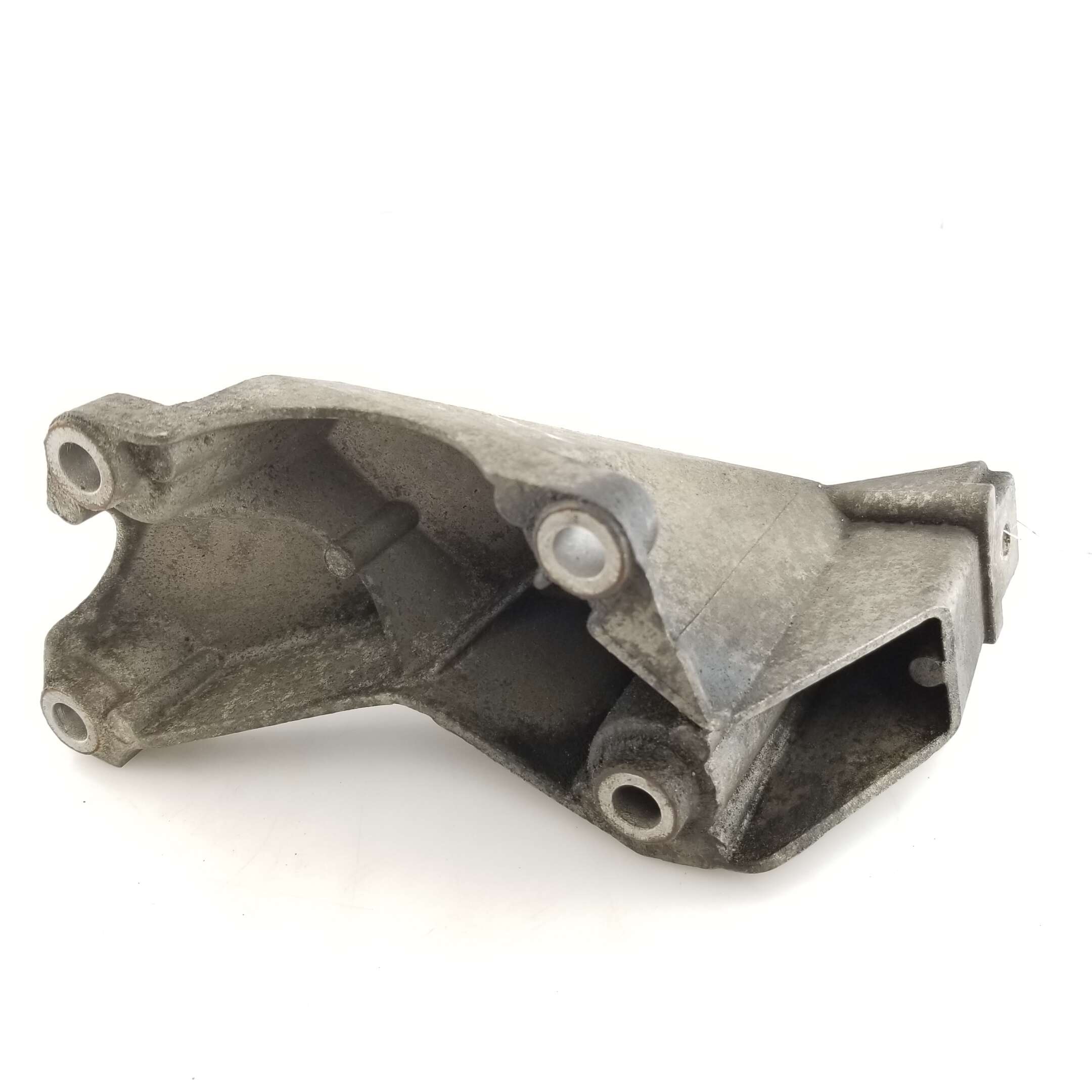 Engine Bracket 1