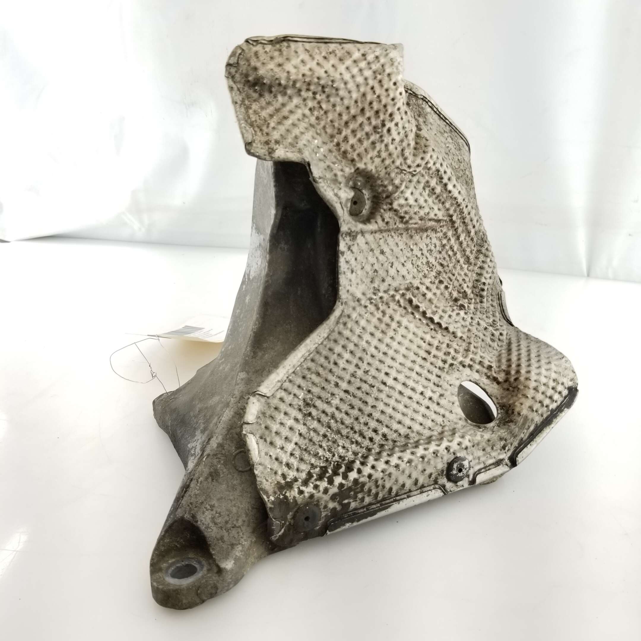 Engine Bracket R