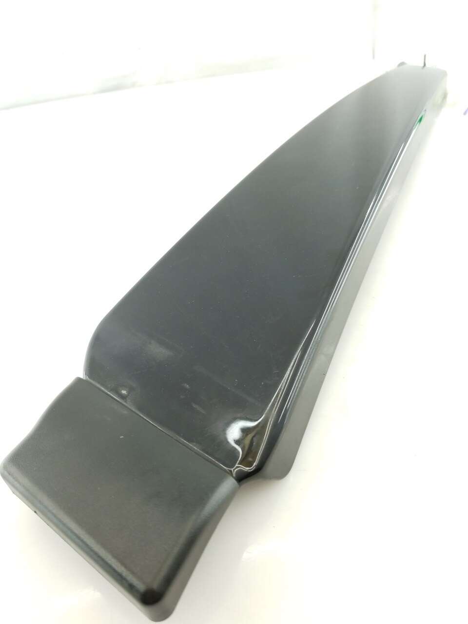 Exterior B-Pillar Trim RF