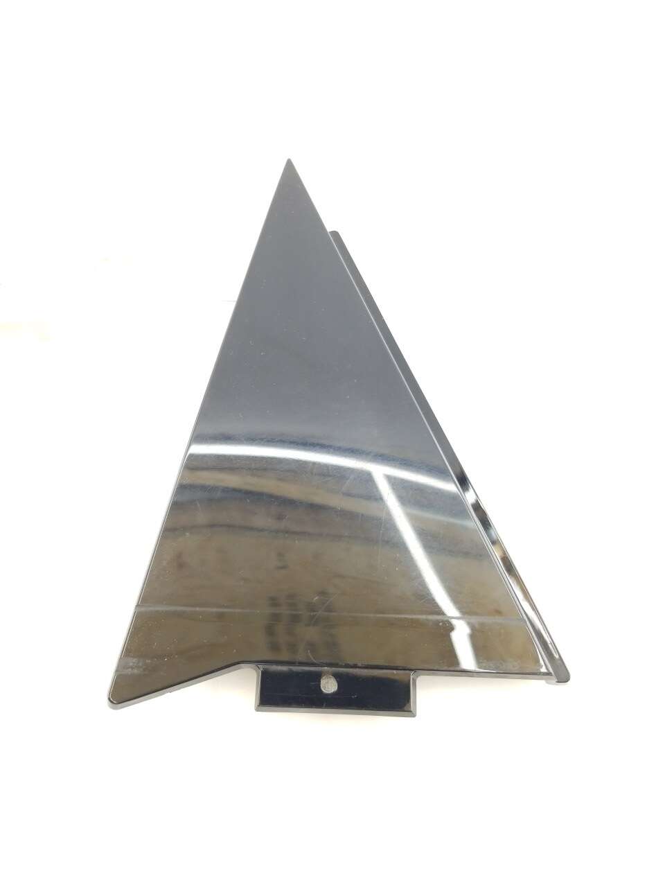 Quarter Glass Trim LR