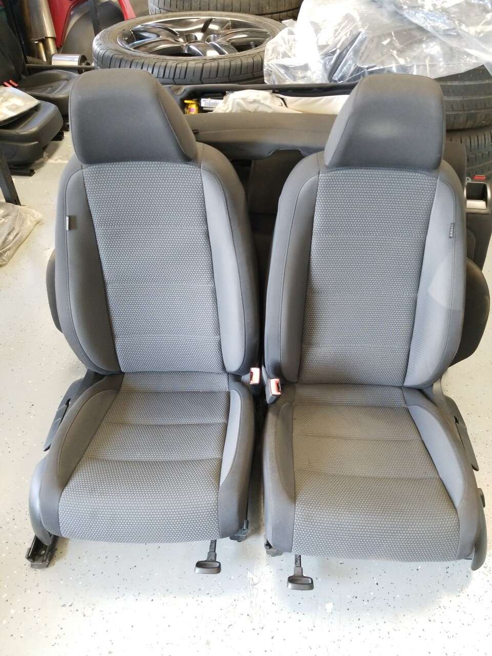 Seat Set Complete