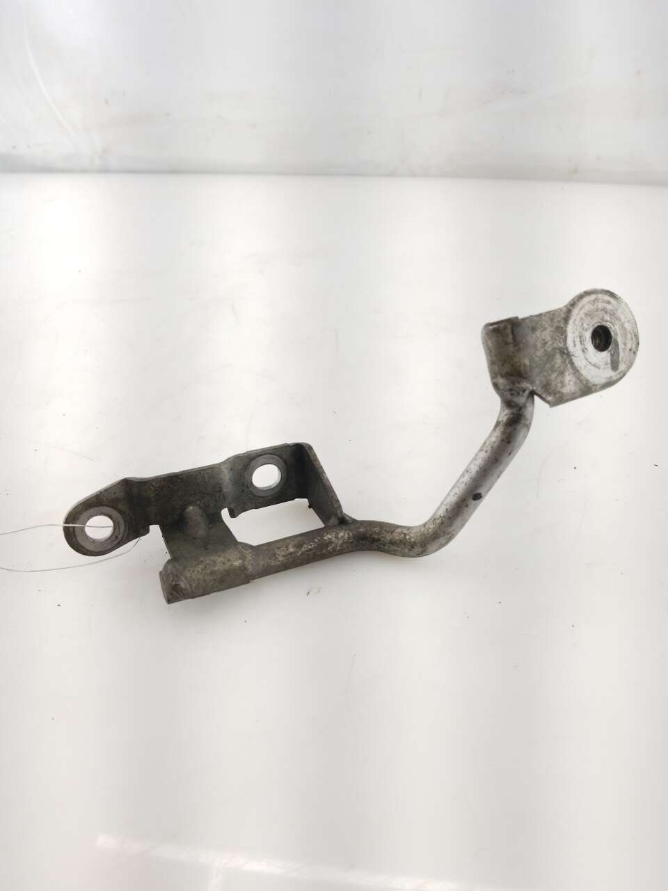 Intercooler Pipe Bracket