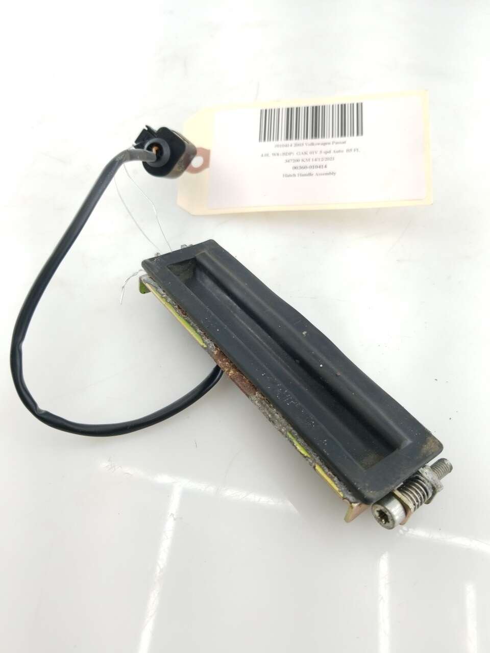 Hatch Handle Assembly