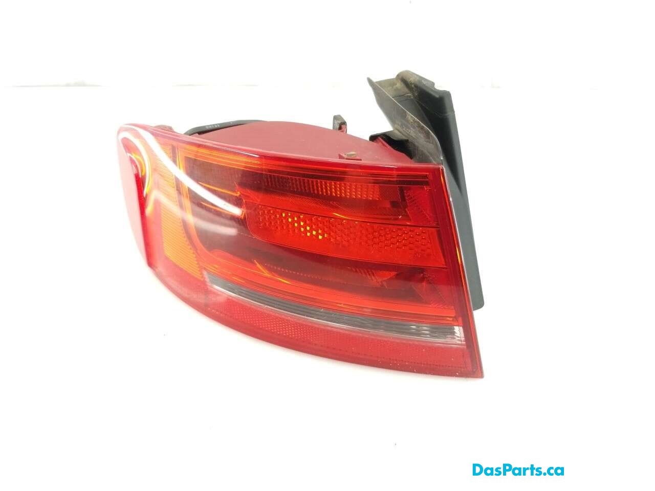 Taillight Outer LR
