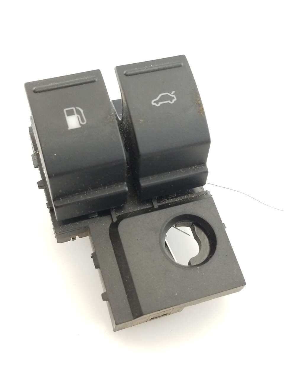 Fuel Door/Trunk Combo Switch