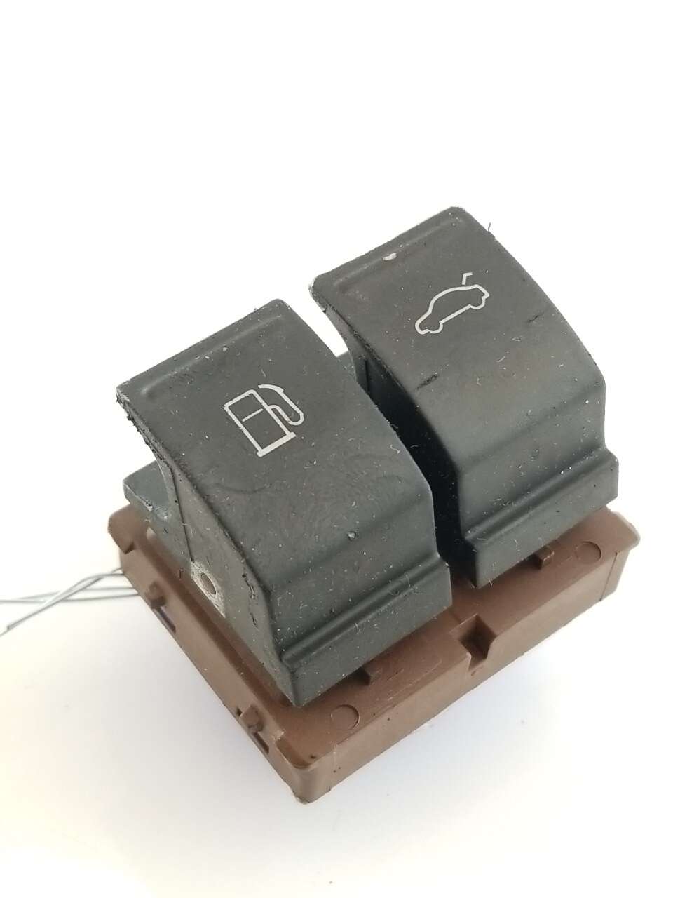 Fuel Door/Trunk Combo Switch