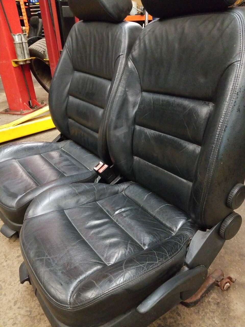 Seat Set Complete