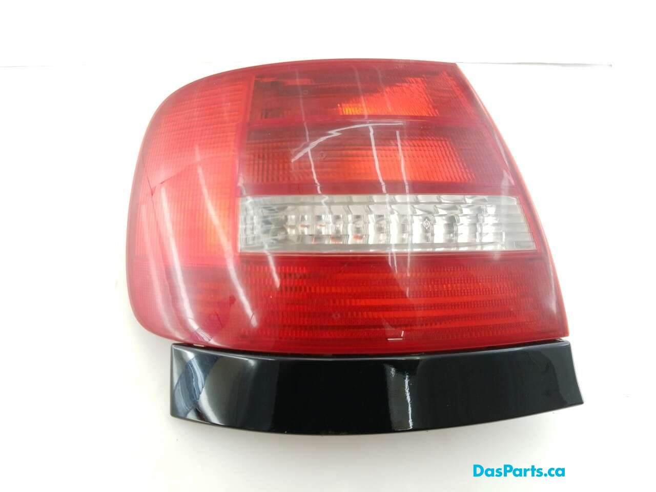 Taillight Outer LR