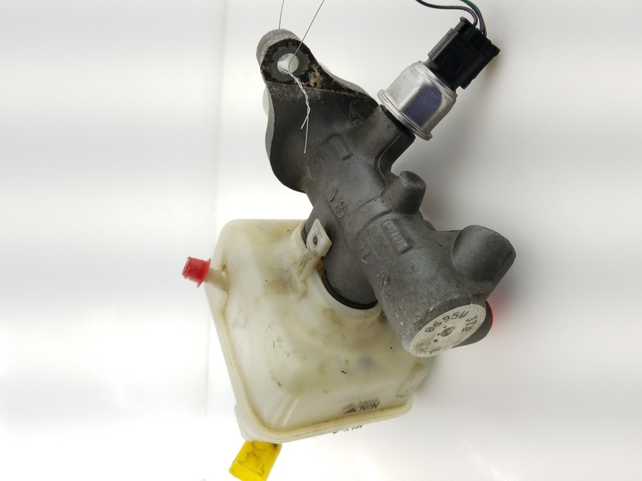 Master Cylinder