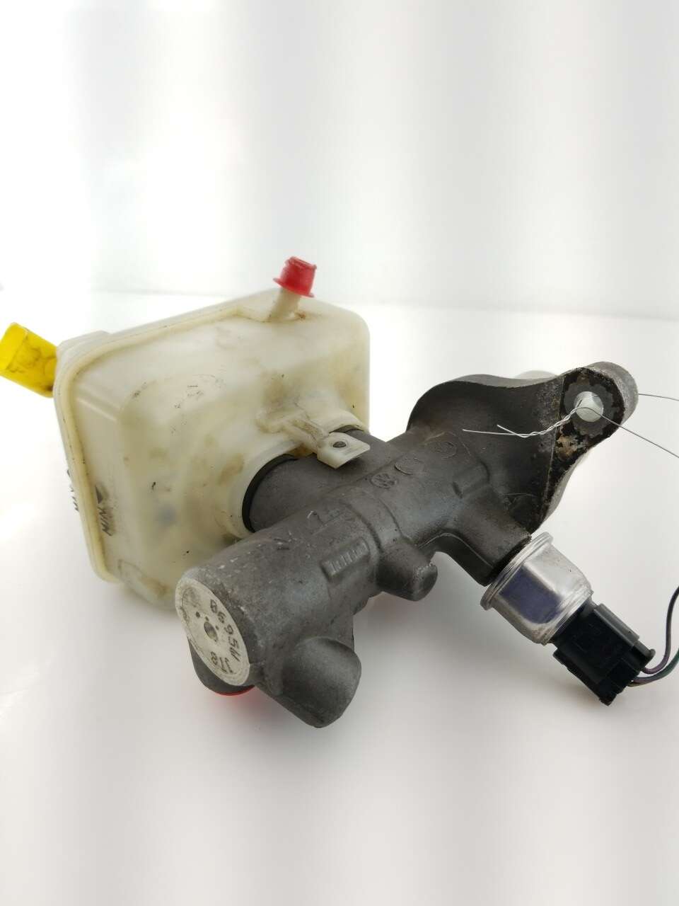 Master Cylinder