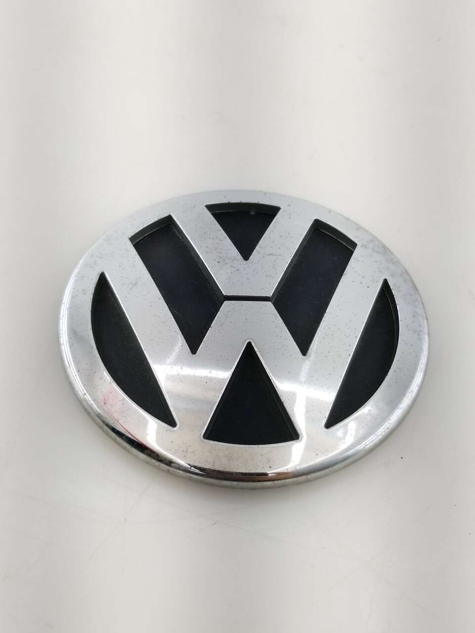 Trunk Emblem 1