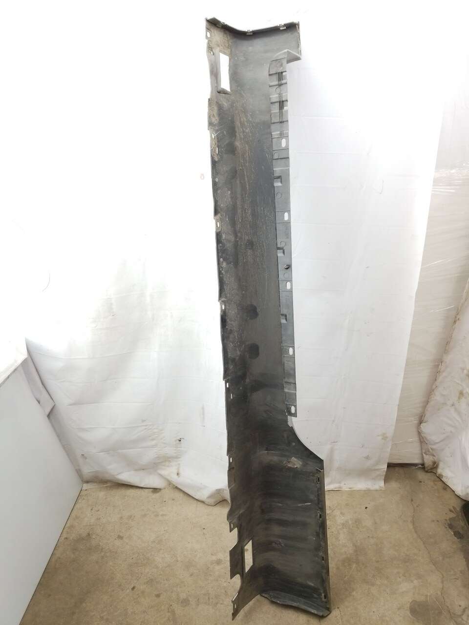 Side Skirt Right Side