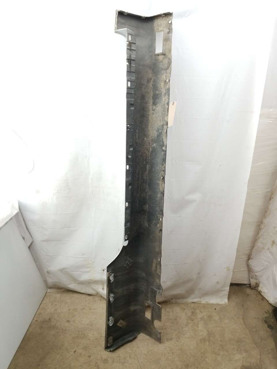Side Skirt Left Side