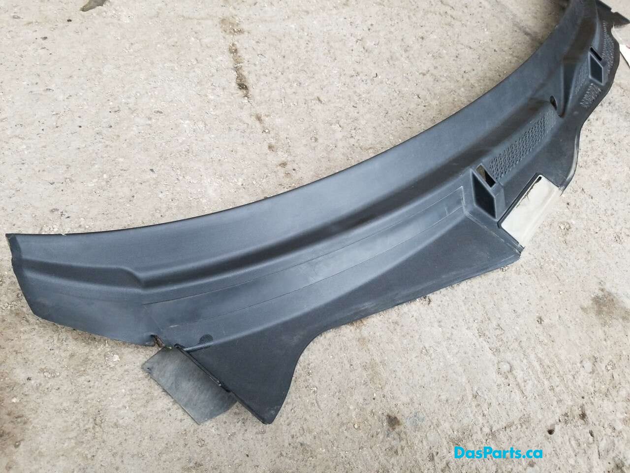 Wiper Cowl
