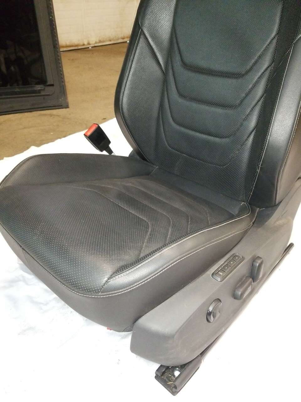 Seat LF