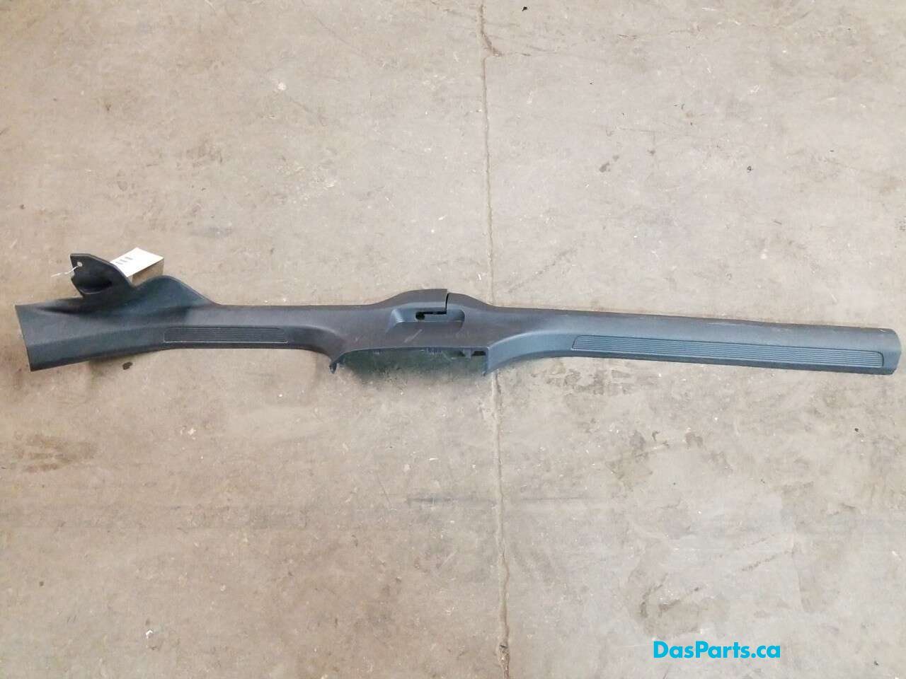 Lower Door Sill Trim R