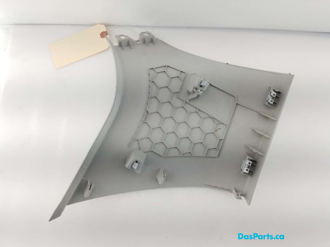 Headliner D-Pillar Trim R