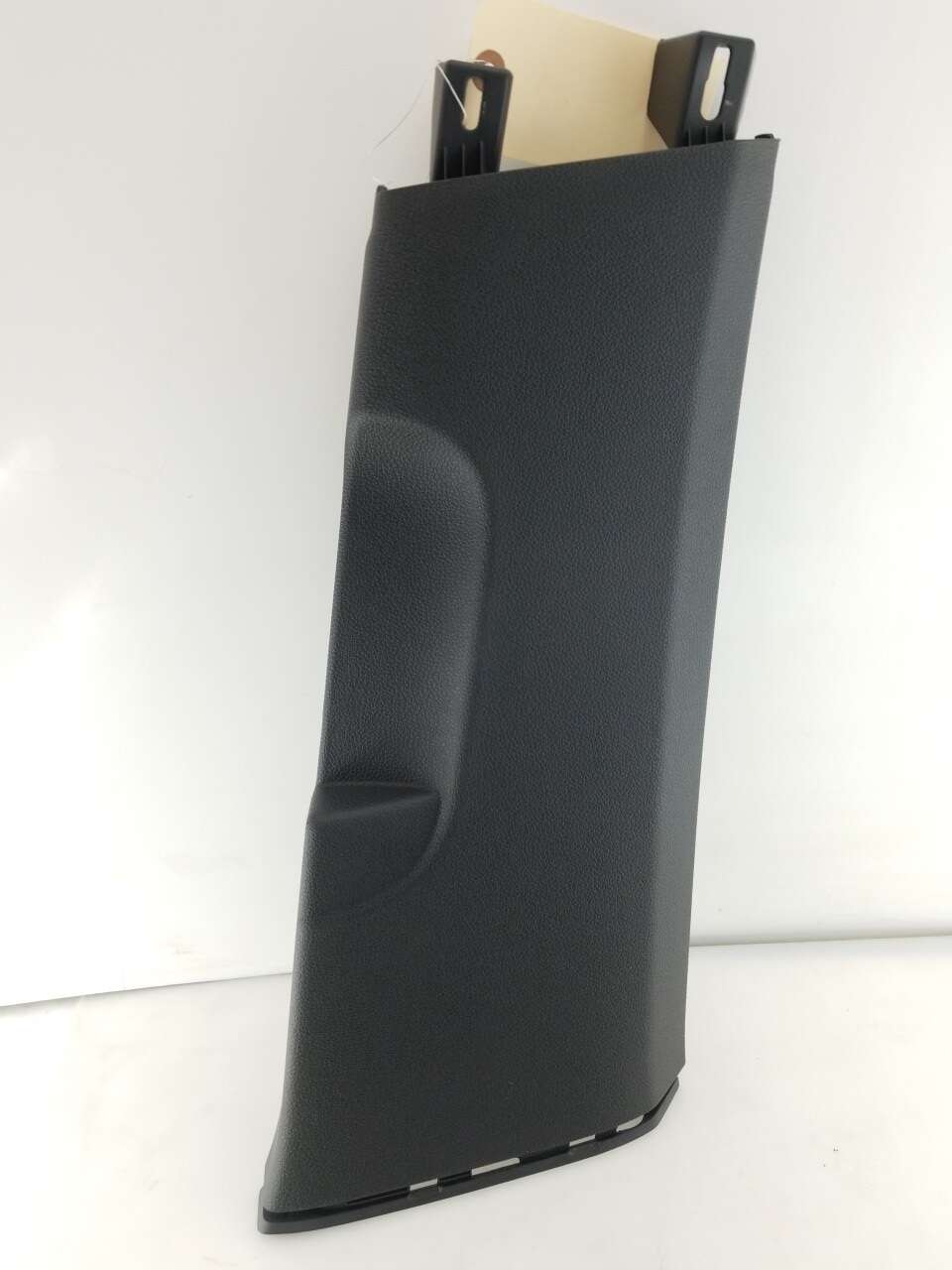 Lower B-Pillar Trim R