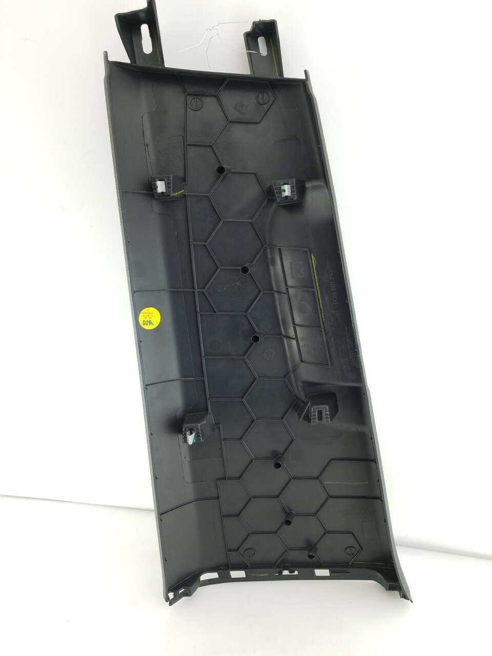 Lower B-Pillar Trim R