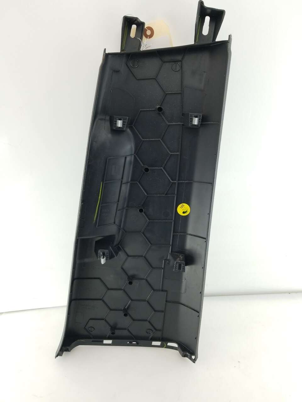 Lower B-Pillar Trim L