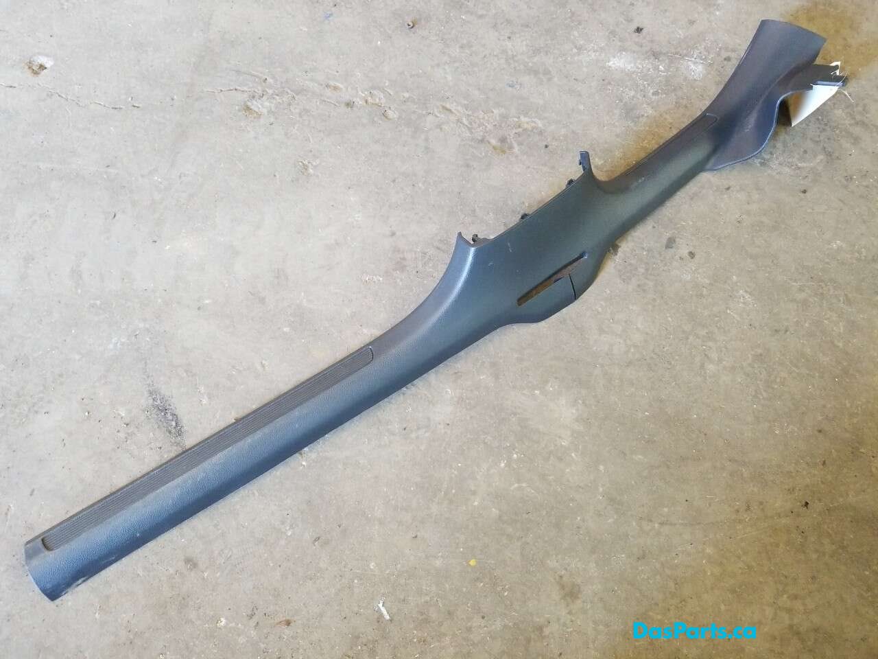 Lower Door Sill Trim R