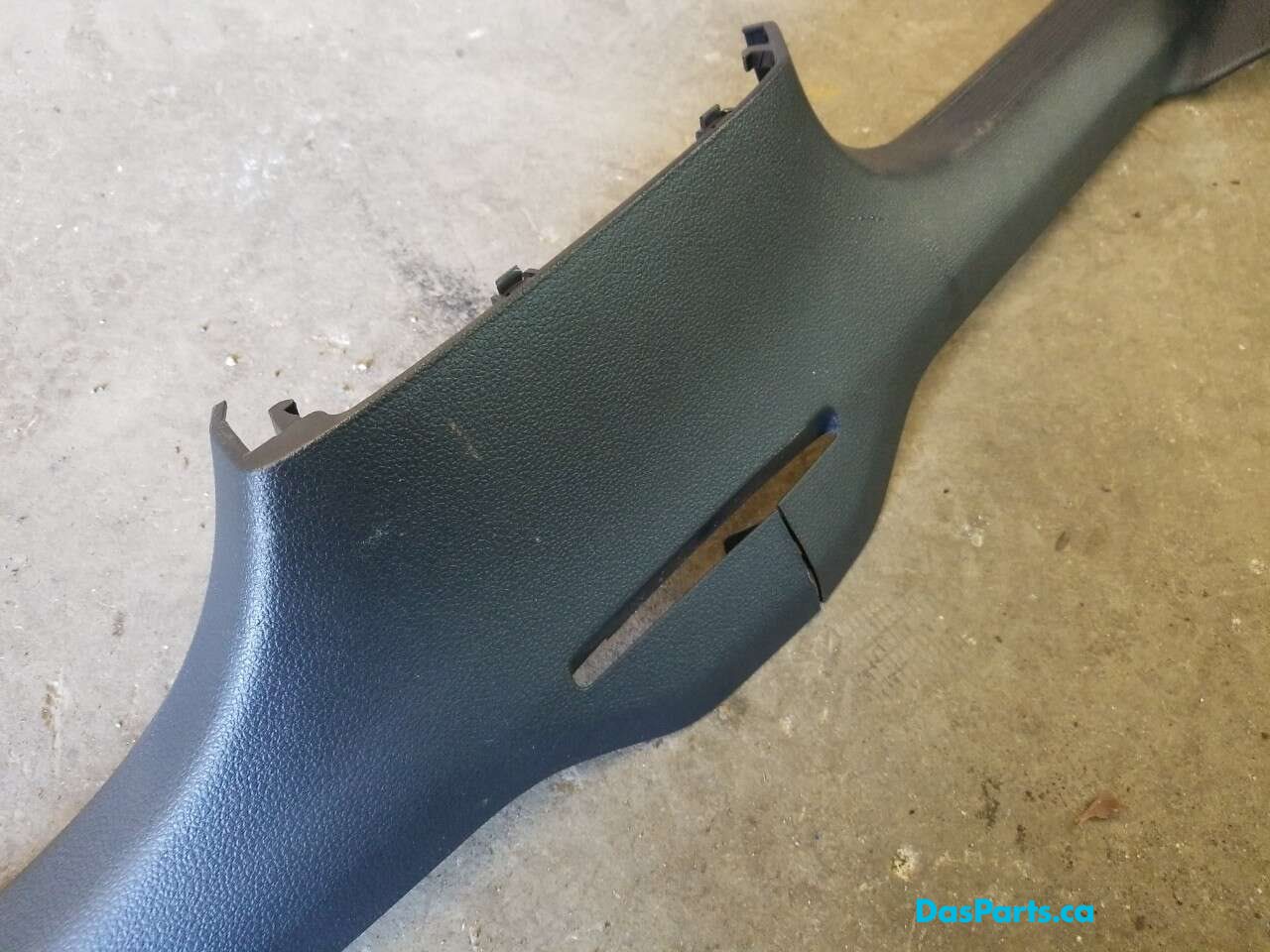 Lower Door Sill Trim R