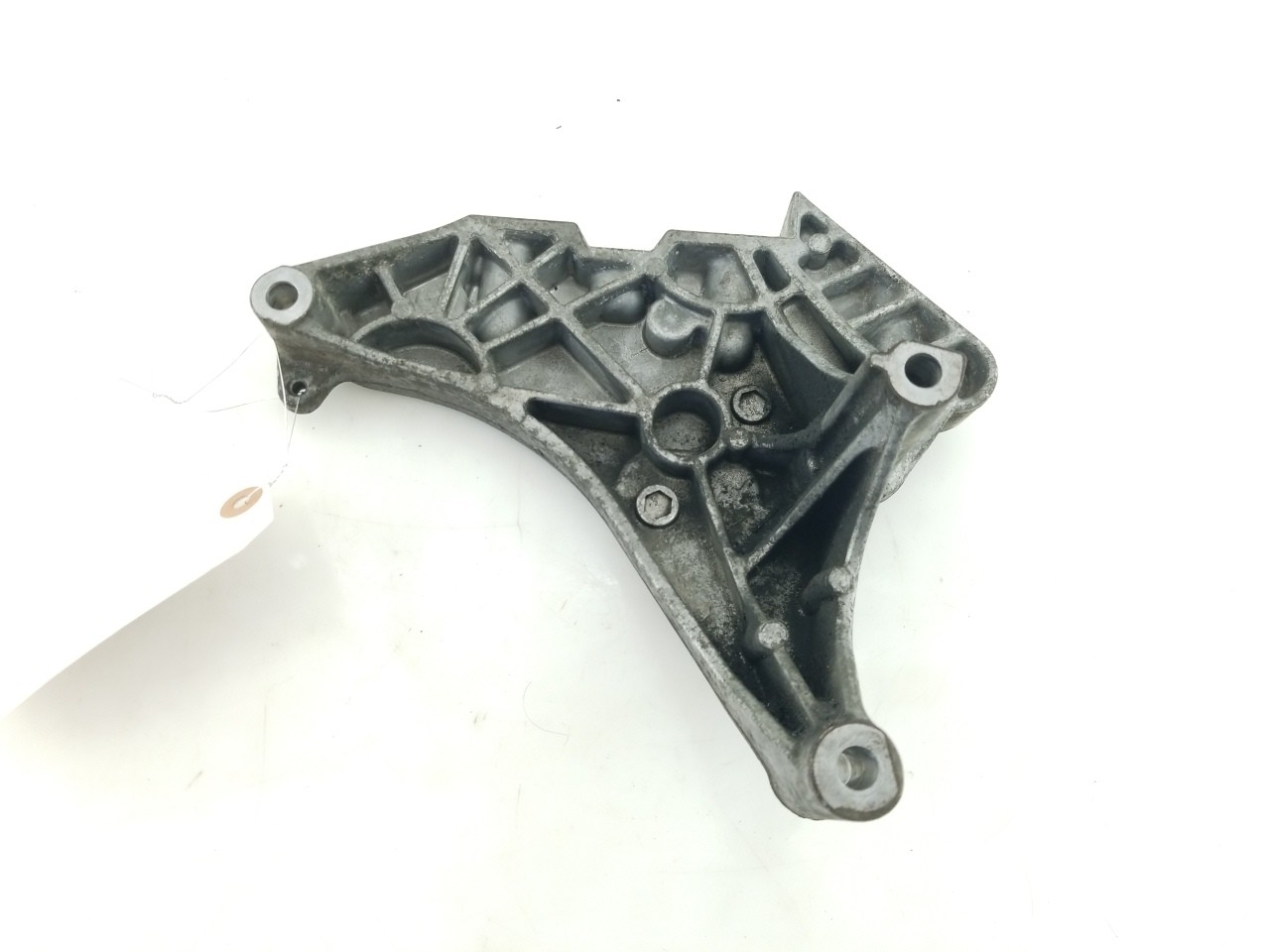 Engine Bracket 1