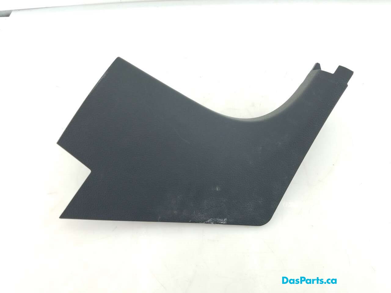 Lower A-Pillar Trim R 1