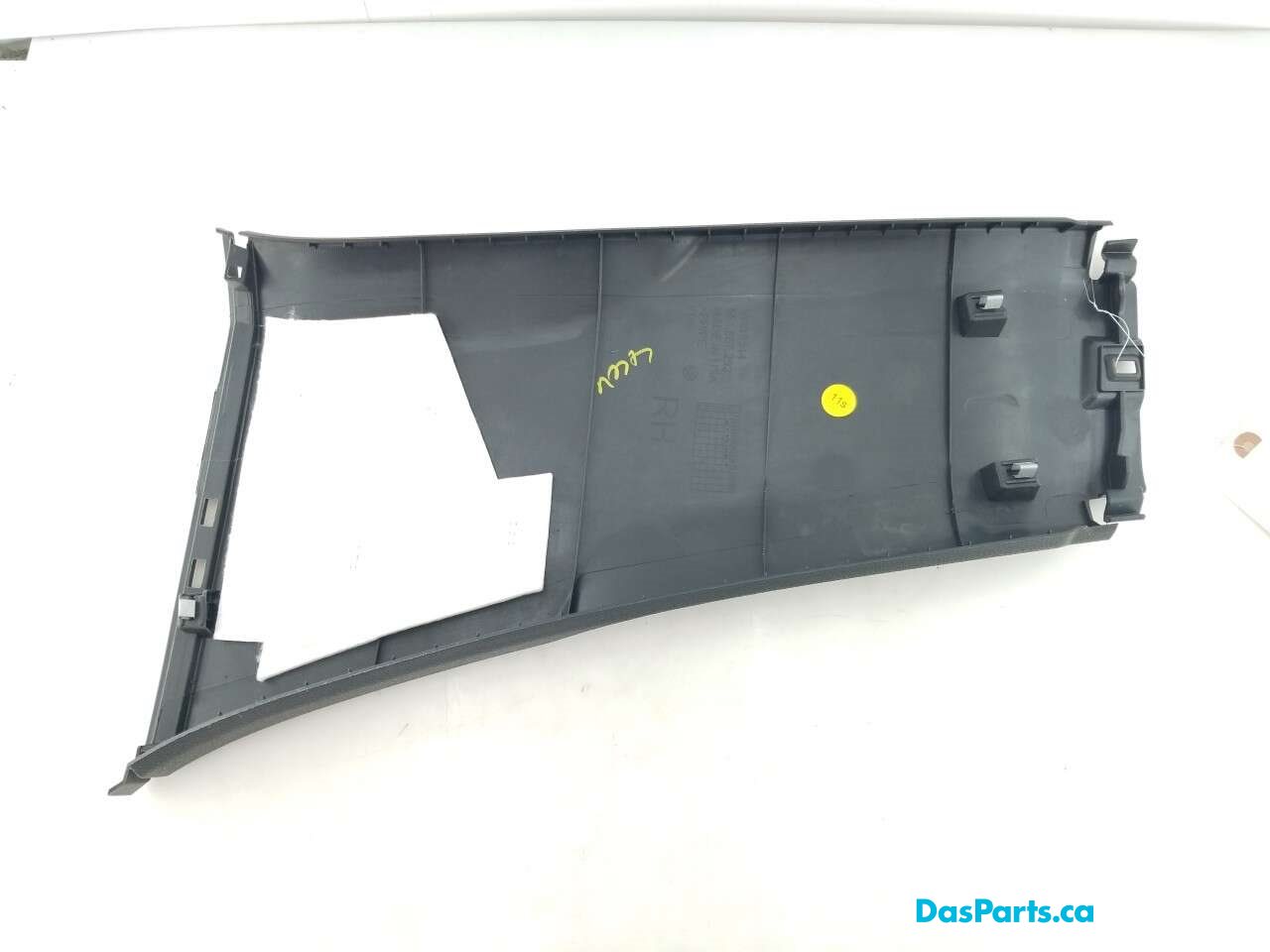 Lower B-Pillar Trim R