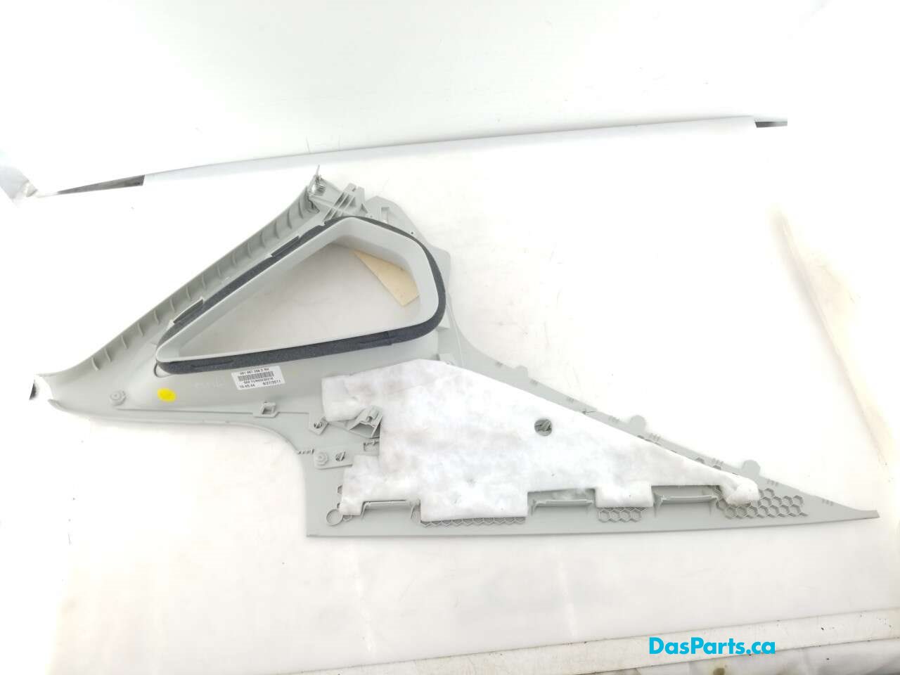 Headliner C-Pillar Trim R
