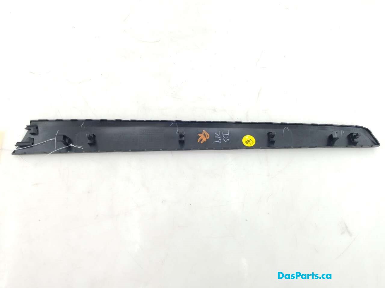 Door Trim RF