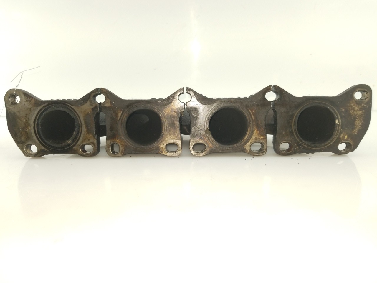 Exhaust Manifold 1