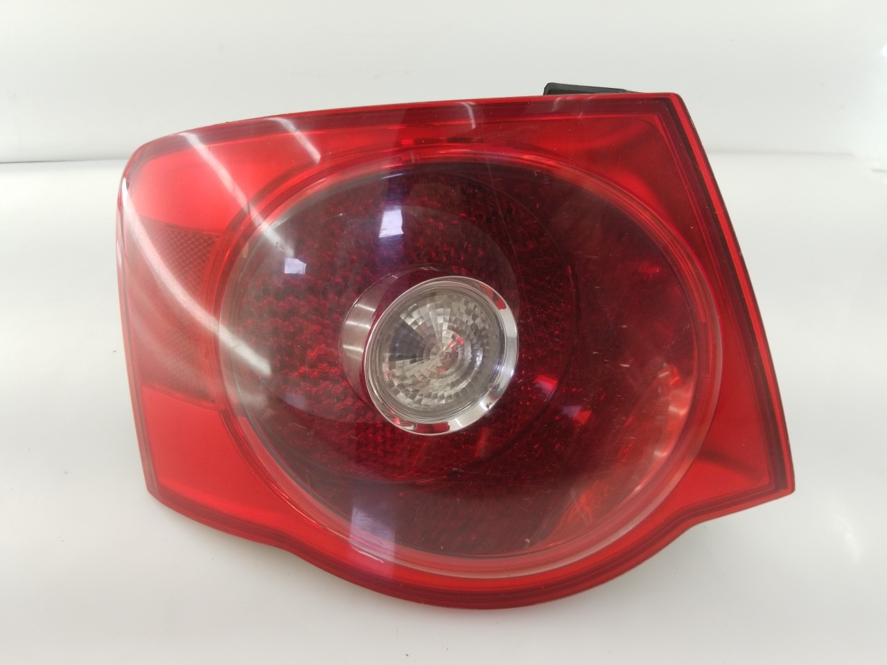 Taillight Outer LR