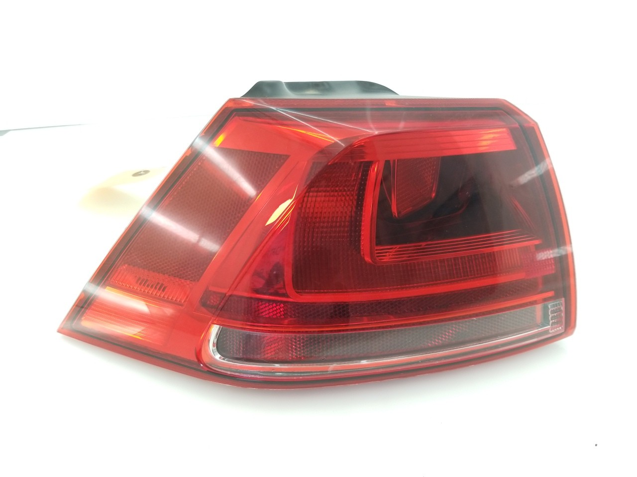 Taillight Outer LR