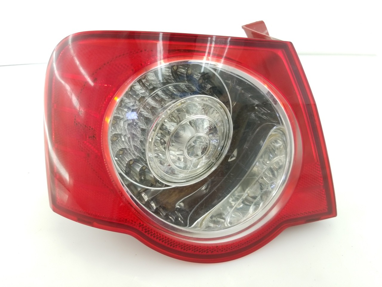 Taillight Outer LR