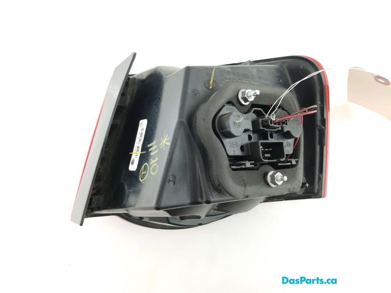 Taillight Outer LR