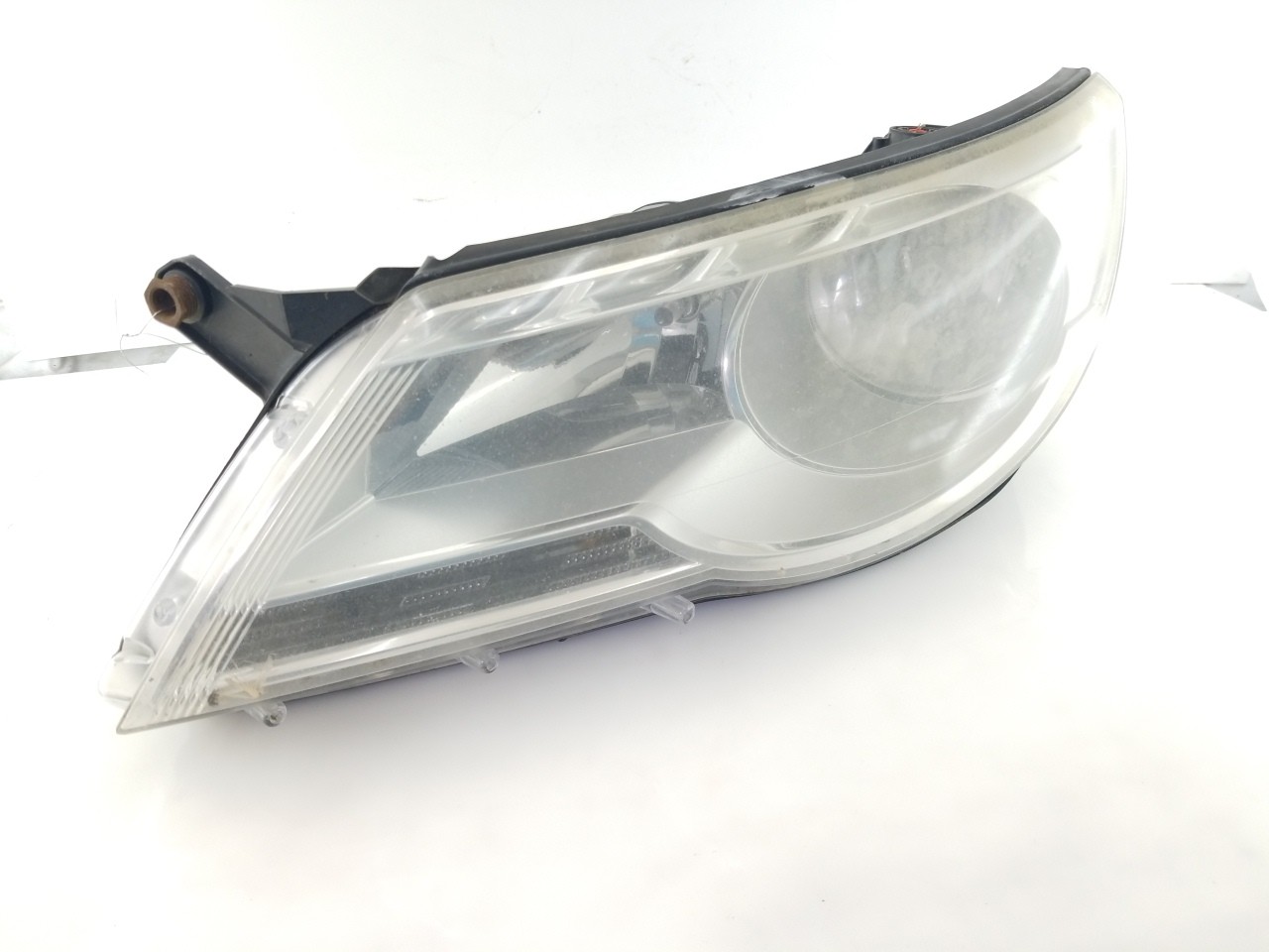 Headlight LF