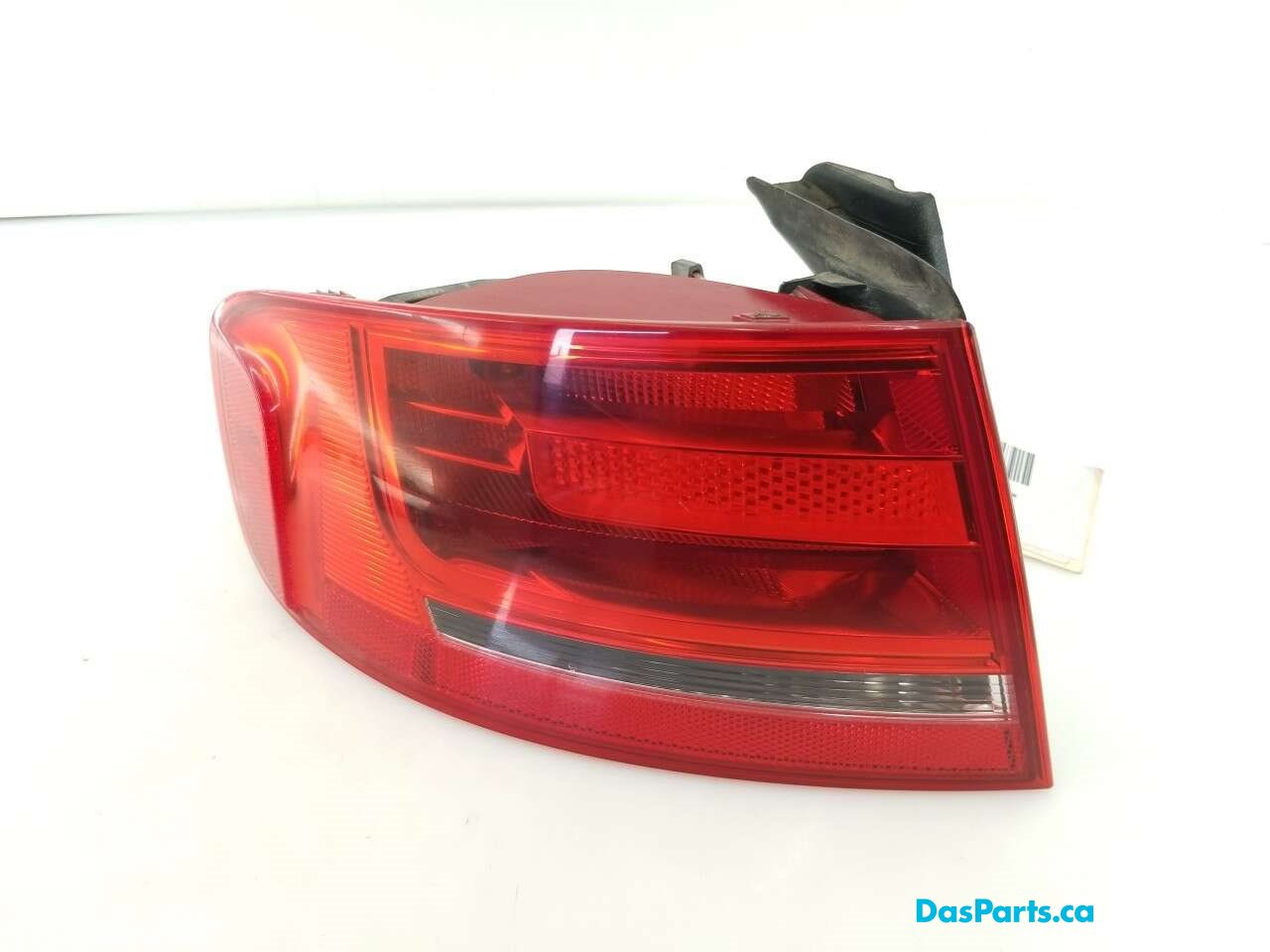 Taillight Outer LR