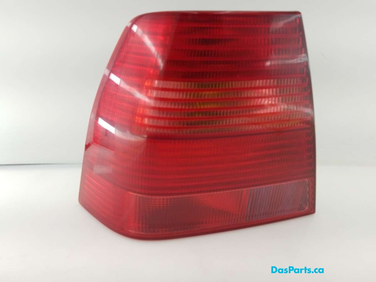 Taillight Outer LR