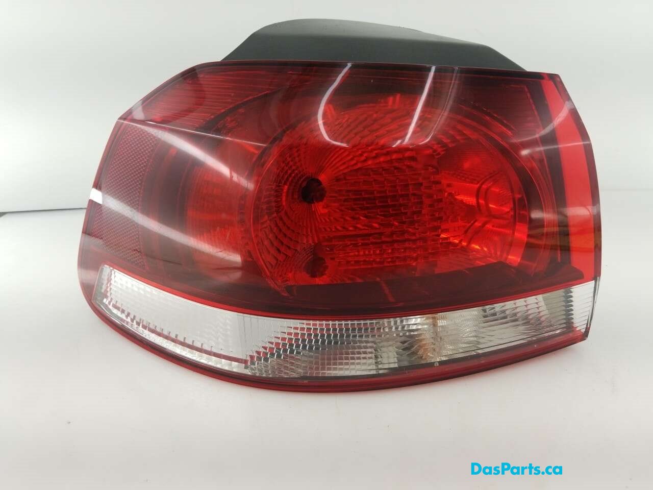 Taillight Outer LR