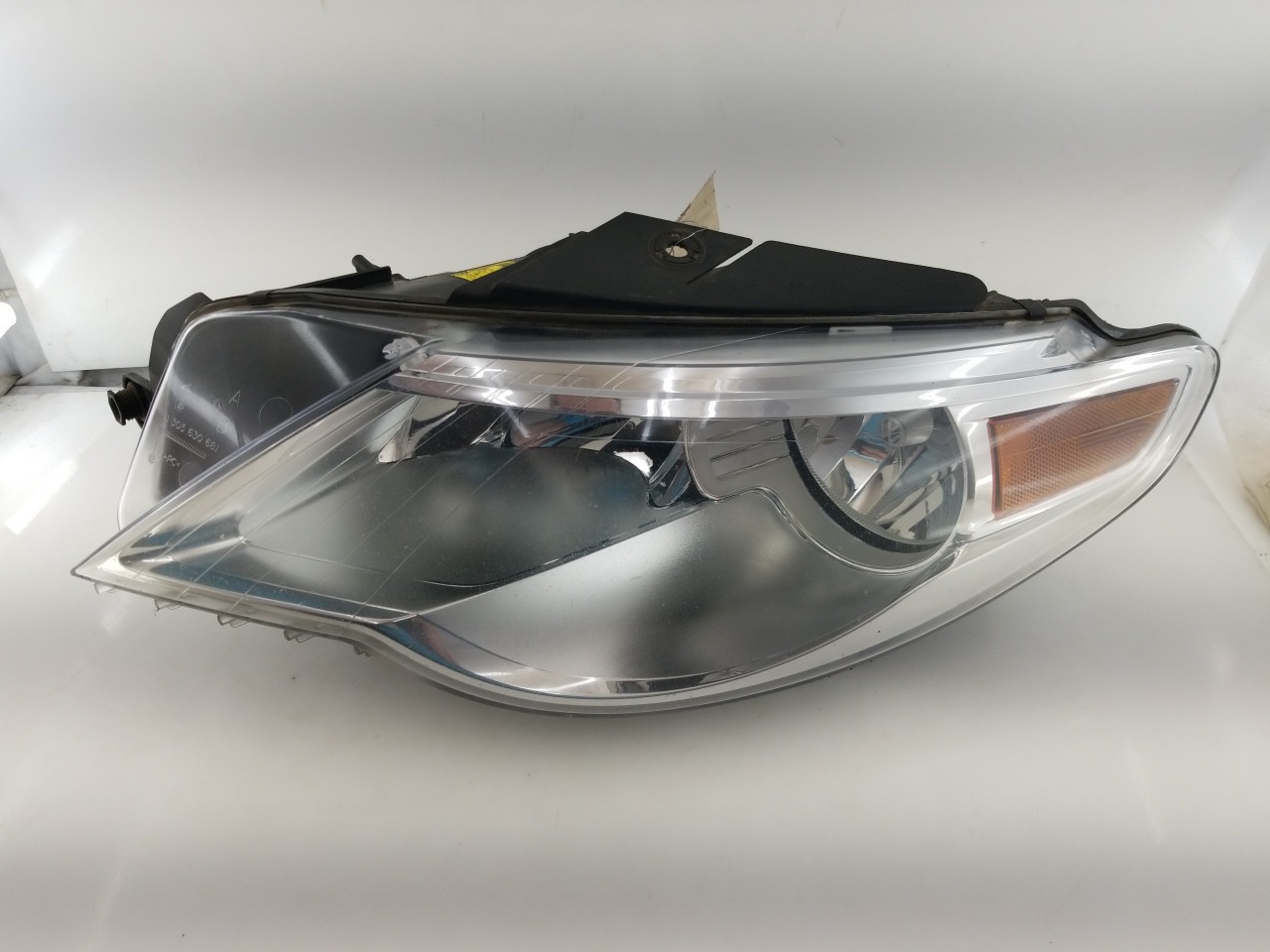 Headlight LF