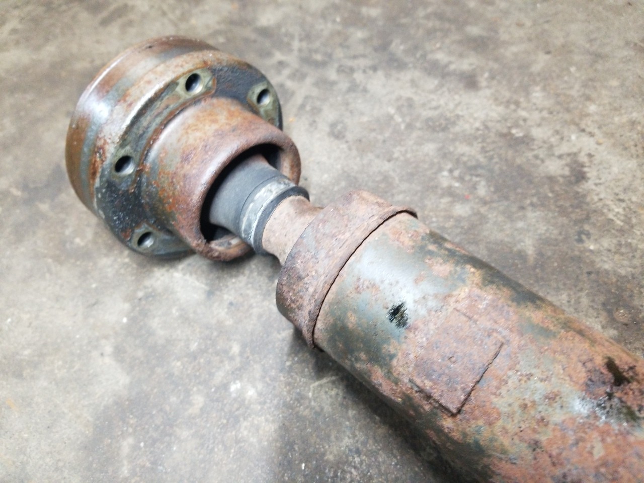 Center Driveshaft