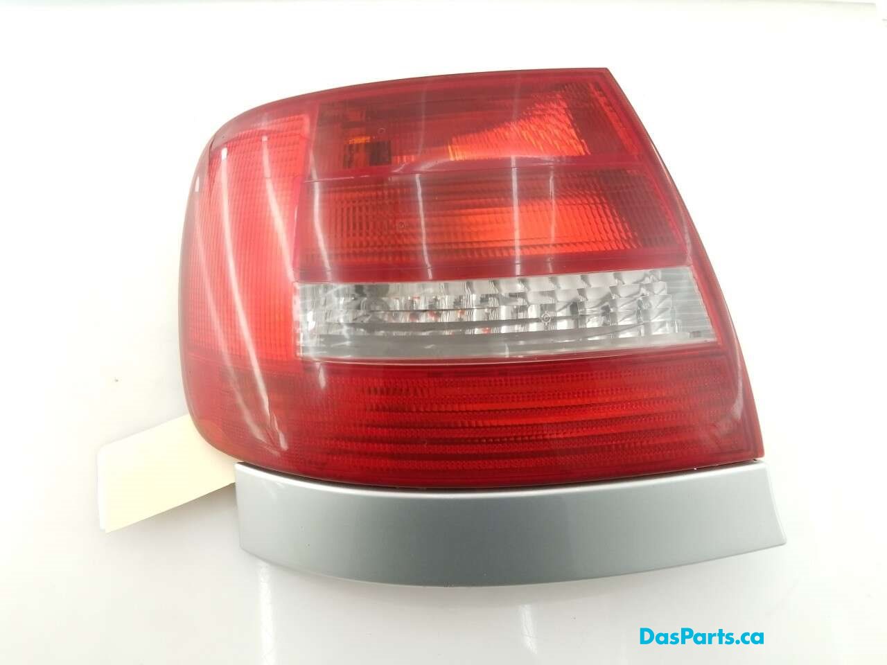 Taillight Outer LR